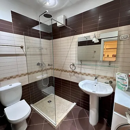 Apartment Center Easy