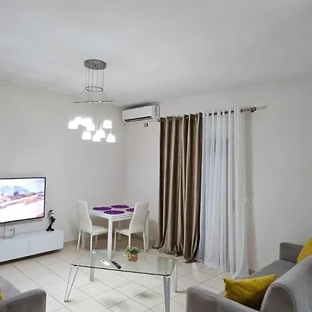 轻松中心公寓 *