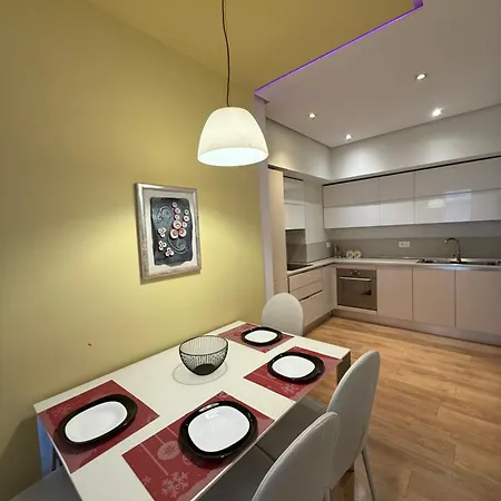 Center Easy Apartment *
