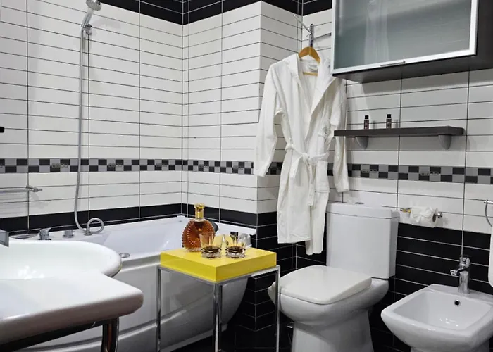 Center Easy * Tirana