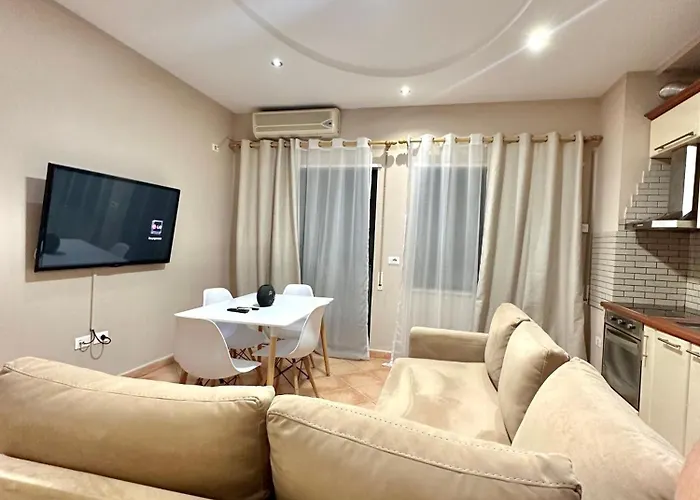 轻松中心公寓 * 地拉那